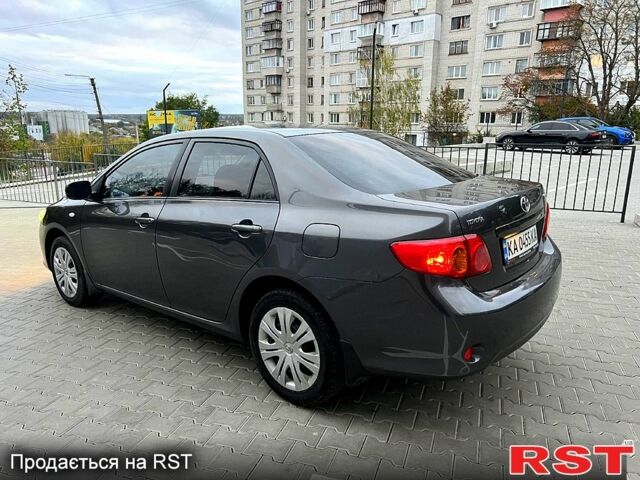 Серый Тойота Королла, объемом двигателя 1.6 л и пробегом 257 тыс. км за 5850 $, фото 3 на Automoto.ua