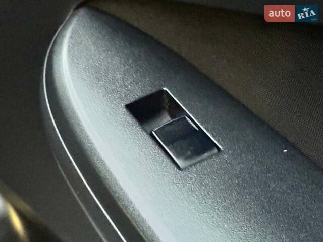 Серый Тойота Королла, объемом двигателя 1.6 л и пробегом 165 тыс. км за 7250 $, фото 32 на Automoto.ua