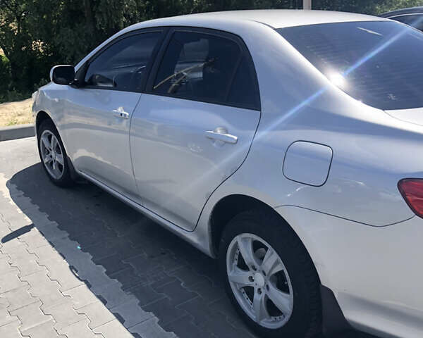 Серый Тойота Королла, объемом двигателя 1.6 л и пробегом 202 тыс. км за 6000 $, фото 1 на Automoto.ua