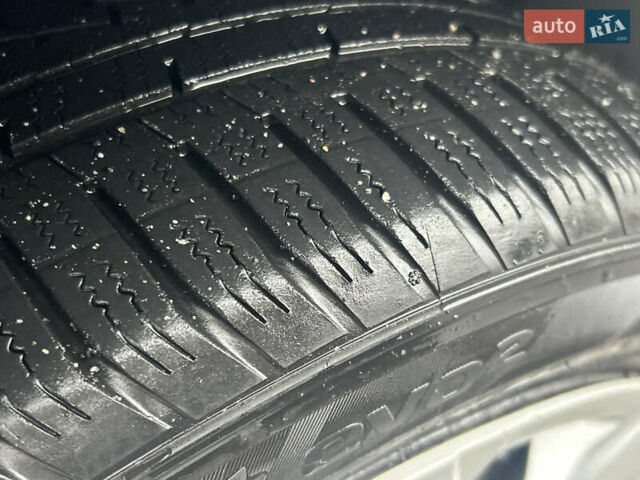 Сірий Тойота Королла, об'ємом двигуна 1.6 л та пробігом 287 тис. км за 5999 $, фото 10 на Automoto.ua