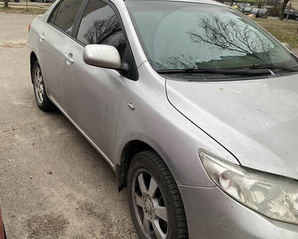 Серый Тойота Королла, объемом двигателя 1.6 л и пробегом 258 тыс. км за 6800 $, фото 1 на Automoto.ua