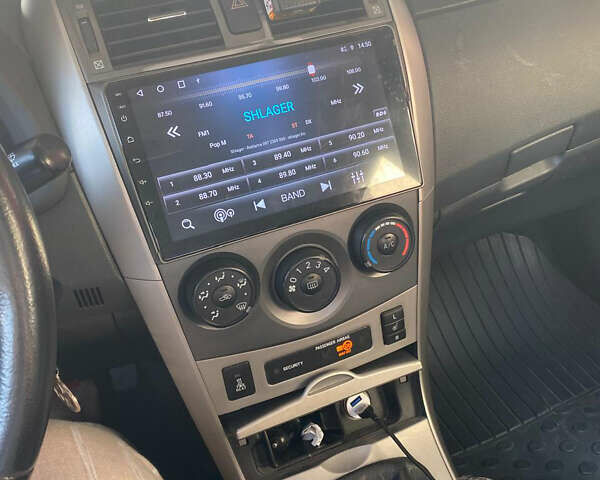 Серый Тойота Королла, объемом двигателя 1.4 л и пробегом 218 тыс. км за 7300 $, фото 8 на Automoto.ua