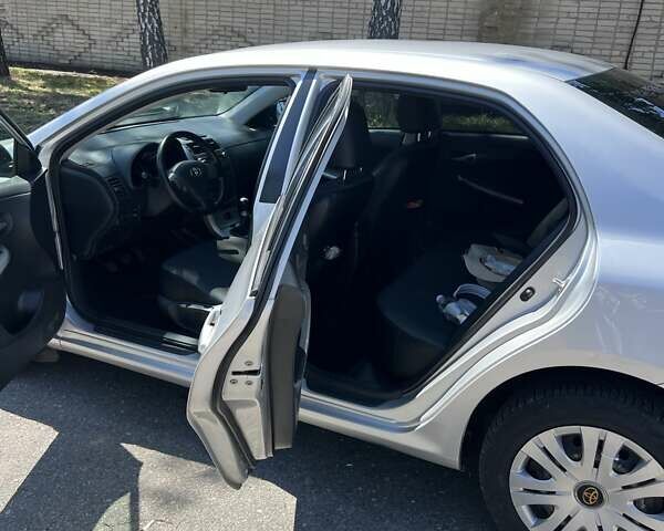 Серый Тойота Королла, объемом двигателя 1.6 л и пробегом 195 тыс. км за 7000 $, фото 9 на Automoto.ua