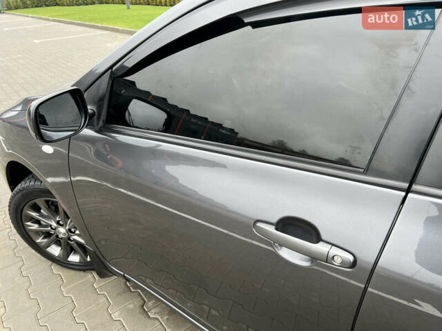 Сірий Тойота Королла, об'ємом двигуна 1.6 л та пробігом 213 тис. км за 7699 $, фото 8 на Automoto.ua