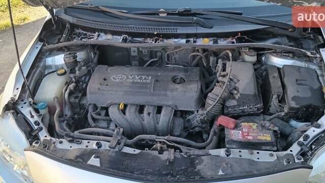 Сірий Тойота Королла, об'ємом двигуна 1.4 л та пробігом 246 тис. км за 6050 $, фото 19 на Automoto.ua