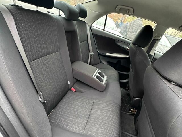 Серый Тойота Королла, объемом двигателя 1.6 л и пробегом 241 тыс. км за 6900 $, фото 4 на Automoto.ua