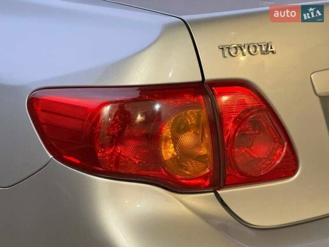 Серый Тойота Королла, объемом двигателя 1.6 л и пробегом 165 тыс. км за 7250 $, фото 47 на Automoto.ua
