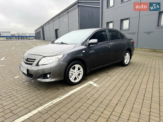 Серый Тойота Королла, объемом двигателя 1.6 л и пробегом 170 тыс. км за 5400 $, фото 1 на Automoto.ua