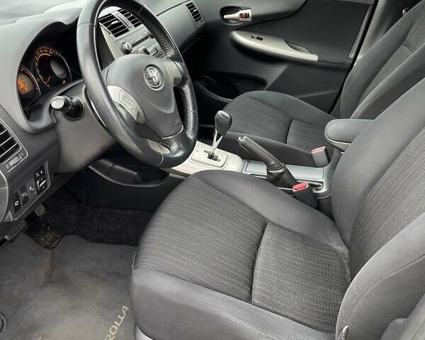 Серый Тойота Королла, объемом двигателя 1.6 л и пробегом 246 тыс. км за 6000 $, фото 8 на Automoto.ua
