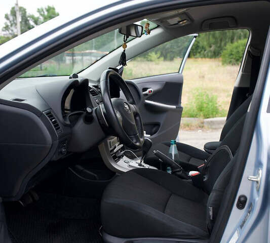 Серый Тойота Королла, объемом двигателя 1.6 л и пробегом 191 тыс. км за 6699 $, фото 7 на Automoto.ua