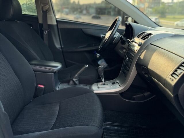 Сірий Тойота Королла, об'ємом двигуна 1.6 л та пробігом 320 тис. км за 4550 $, фото 11 на Automoto.ua