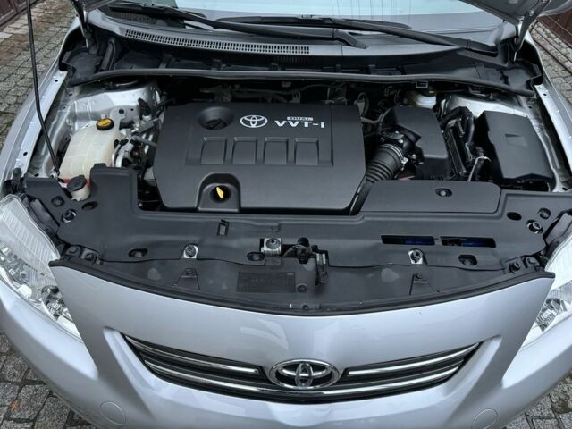 Сірий Тойота Королла, об'ємом двигуна 1.6 л та пробігом 131 тис. км за 8200 $, фото 11 на Automoto.ua