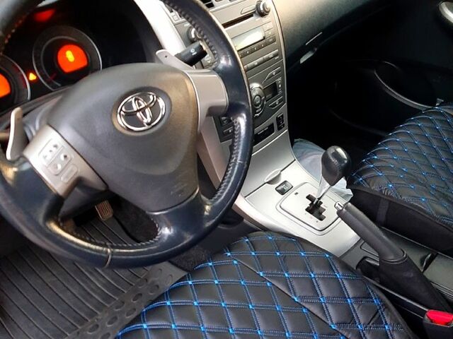 Серый Тойота Королла, объемом двигателя 1.6 л и пробегом 164 тыс. км за 5800 $, фото 1 на Automoto.ua