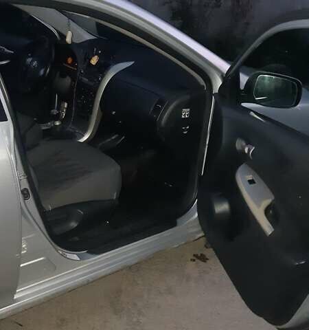 Серый Тойота Королла, объемом двигателя 1.6 л и пробегом 200 тыс. км за 4500 $, фото 28 на Automoto.ua