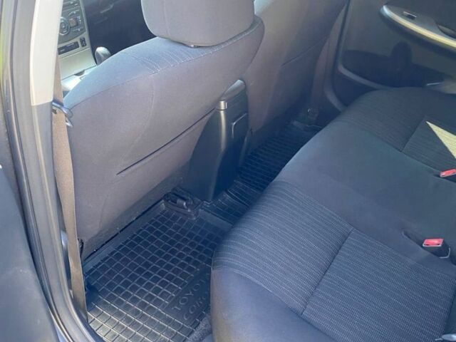 Серый Тойота Королла, объемом двигателя 1.6 л и пробегом 180 тыс. км за 6500 $, фото 6 на Automoto.ua