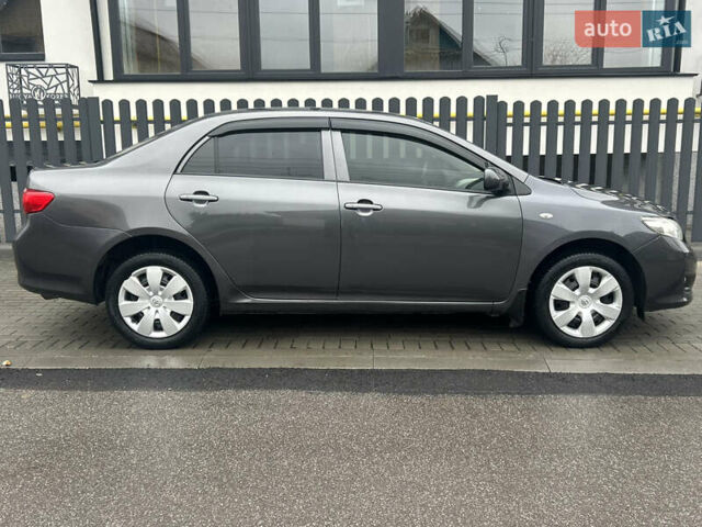 Сірий Тойота Королла, об'ємом двигуна 1.6 л та пробігом 287 тис. км за 5999 $, фото 2 на Automoto.ua