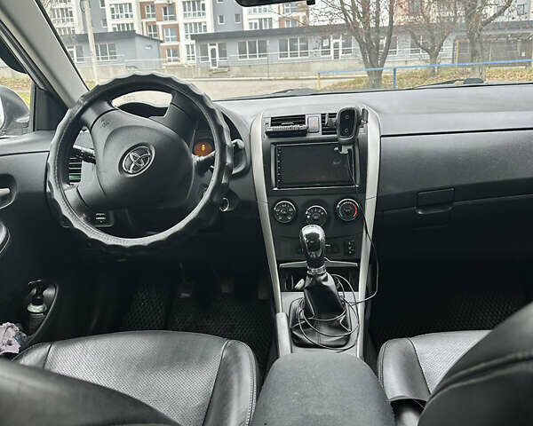 Сірий Тойота Королла, об'ємом двигуна 1.6 л та пробігом 250 тис. км за 6500 $, фото 7 на Automoto.ua