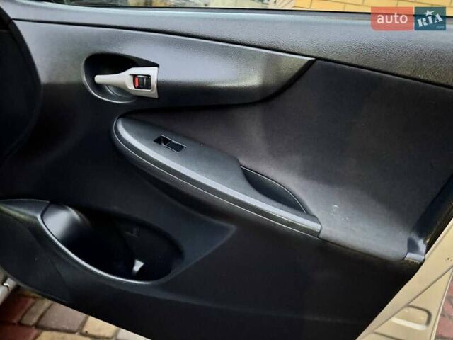 Серый Тойота Королла, объемом двигателя 1.6 л и пробегом 165 тыс. км за 7250 $, фото 33 на Automoto.ua