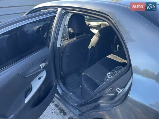 Серый Тойота Королла, объемом двигателя 1.6 л и пробегом 280 тыс. км за 6500 $, фото 11 на Automoto.ua