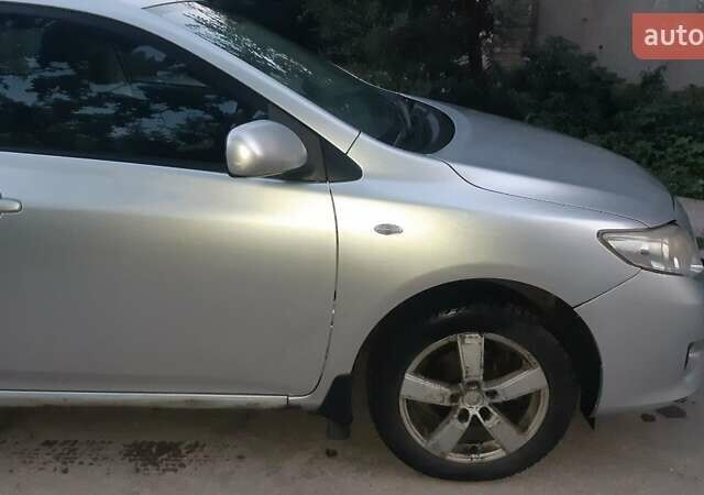 Серый Тойота Королла, объемом двигателя 1.6 л и пробегом 200 тыс. км за 4500 $, фото 8 на Automoto.ua