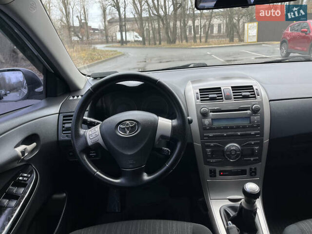 Серый Тойота Королла, объемом двигателя 1.6 л и пробегом 263 тыс. км за 6200 $, фото 32 на Automoto.ua