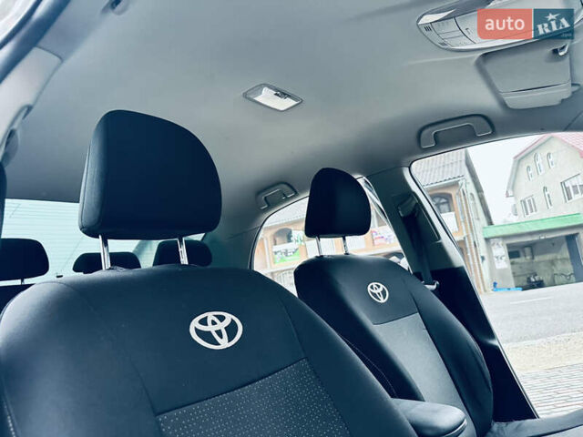 Серый Тойота Королла, объемом двигателя 1.6 л и пробегом 197 тыс. км за 6300 $, фото 2 на Automoto.ua