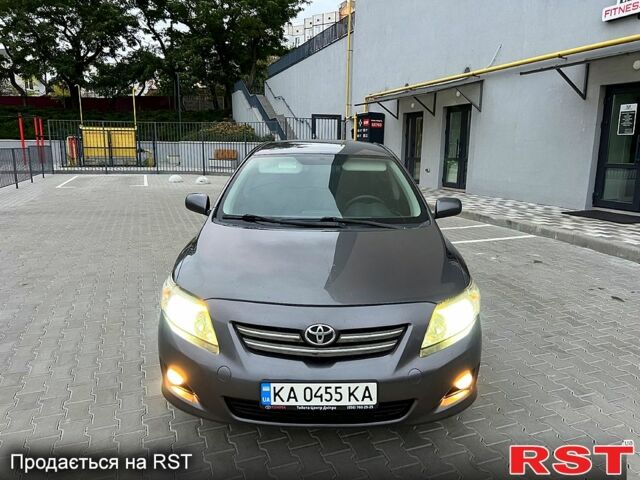 Серый Тойота Королла, объемом двигателя 1.6 л и пробегом 257 тыс. км за 5850 $, фото 1 на Automoto.ua