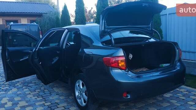 Серый Тойота Королла, объемом двигателя 1.6 л и пробегом 148 тыс. км за 7200 $, фото 6 на Automoto.ua