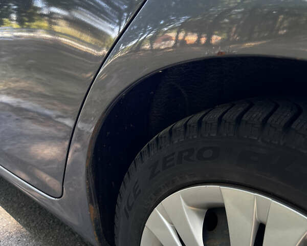 Серый Тойота Королла, объемом двигателя 1.6 л и пробегом 218 тыс. км за 6950 $, фото 33 на Automoto.ua