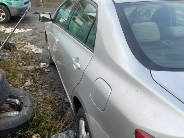 Серый Тойота Королла, объемом двигателя 1.6 л и пробегом 350 тыс. км за 3544 $, фото 5 на Automoto.ua