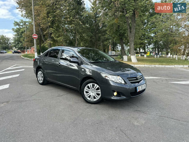 Серый Тойота Королла, объемом двигателя 1.6 л и пробегом 235 тыс. км за 7050 $, фото 4 на Automoto.ua