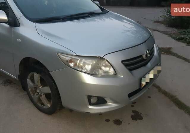 Серый Тойота Королла, объемом двигателя 1.6 л и пробегом 200 тыс. км за 4500 $, фото 7 на Automoto.ua