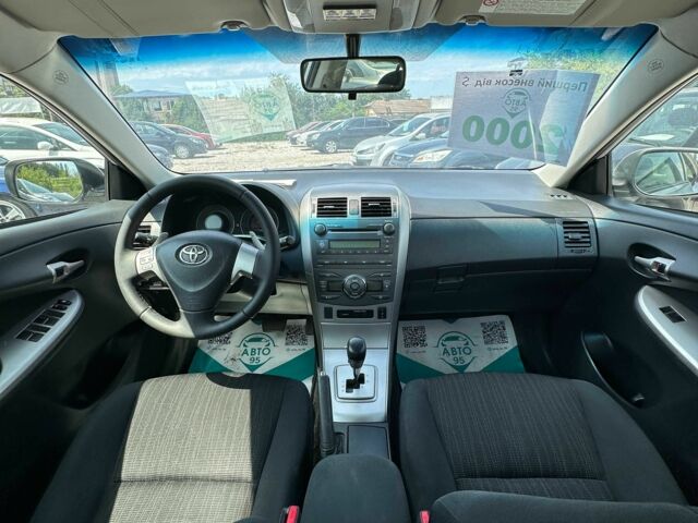 Серый Тойота Королла, объемом двигателя 1.6 л и пробегом 241 тыс. км за 7100 $, фото 6 на Automoto.ua
