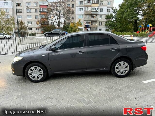 Серый Тойота Королла, объемом двигателя 1.6 л и пробегом 257 тыс. км за 5850 $, фото 2 на Automoto.ua