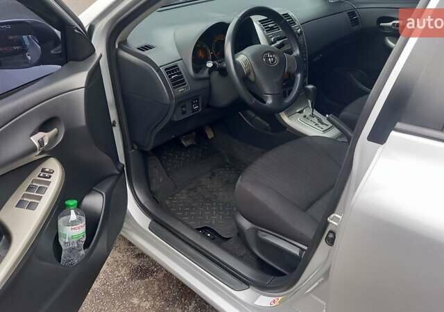 Серый Тойота Королла, объемом двигателя 1.6 л и пробегом 145 тыс. км за 8500 $, фото 20 на Automoto.ua