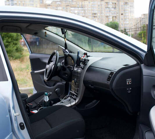 Серый Тойота Королла, объемом двигателя 1.6 л и пробегом 191 тыс. км за 6699 $, фото 8 на Automoto.ua