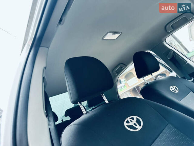 Серый Тойота Королла, объемом двигателя 1.6 л и пробегом 197 тыс. км за 6300 $, фото 19 на Automoto.ua