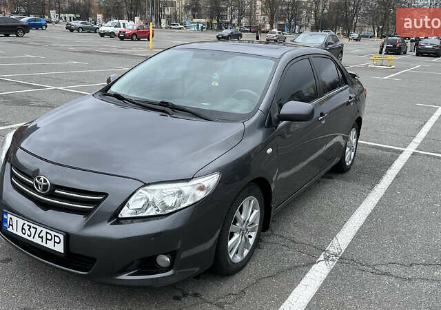 Серый Тойота Королла, объемом двигателя 1.6 л и пробегом 130 тыс. км за 7500 $, фото 3 на Automoto.ua