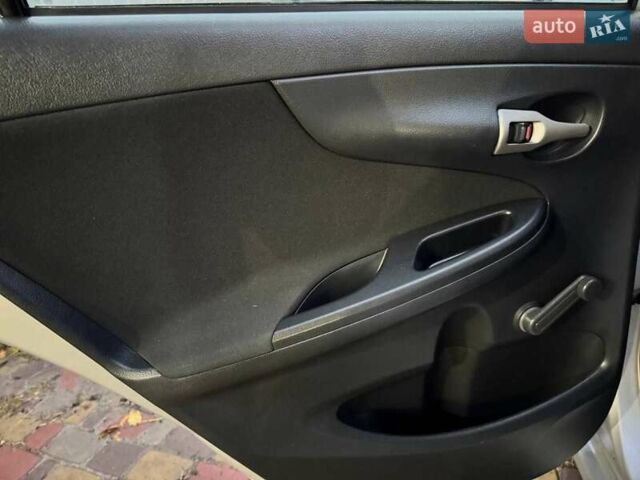 Серый Тойота Королла, объемом двигателя 1.6 л и пробегом 165 тыс. км за 7250 $, фото 29 на Automoto.ua