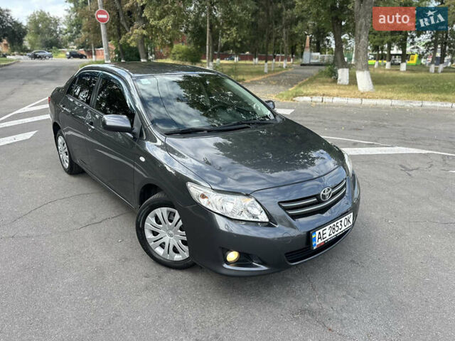 Серый Тойота Королла, объемом двигателя 1.6 л и пробегом 235 тыс. км за 7050 $, фото 3 на Automoto.ua