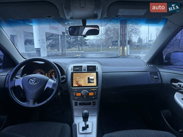 Серый Тойота Королла, объемом двигателя 1.6 л и пробегом 297 тыс. км за 5899 $, фото 7 на Automoto.ua