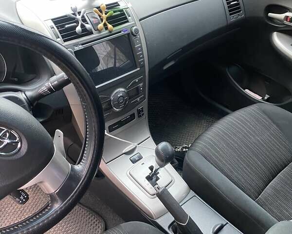 Серый Тойота Королла, объемом двигателя 1.6 л и пробегом 258 тыс. км за 6800 $, фото 5 на Automoto.ua