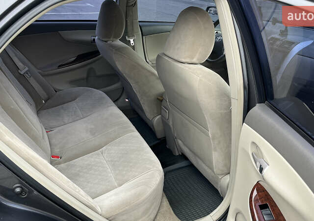 Серый Тойота Королла, объемом двигателя 1.6 л и пробегом 130 тыс. км за 7500 $, фото 12 на Automoto.ua