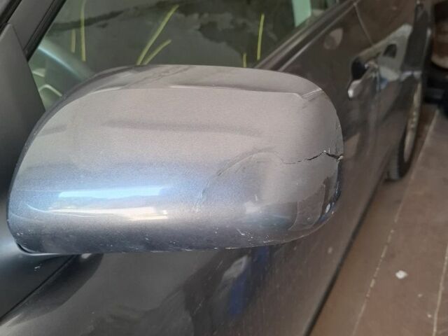 Сірий Тойота Королла, об'ємом двигуна 1.6 л та пробігом 107 тис. км за 161 $, фото 1 на Automoto.ua