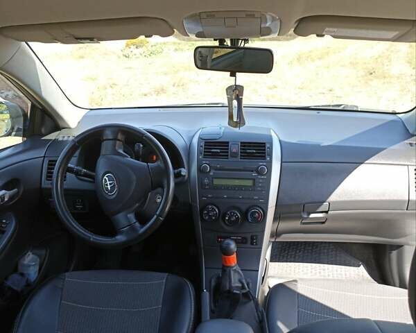 Серый Тойота Королла, объемом двигателя 1.6 л и пробегом 142 тыс. км за 7000 $, фото 1 на Automoto.ua