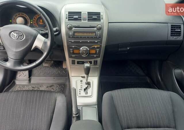 Серый Тойота Королла, объемом двигателя 1.6 л и пробегом 145 тыс. км за 8500 $, фото 19 на Automoto.ua