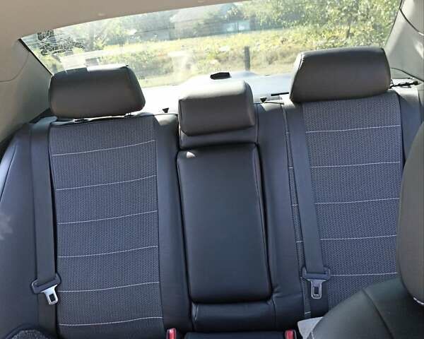 Серый Тойота Королла, объемом двигателя 1.6 л и пробегом 142 тыс. км за 7000 $, фото 22 на Automoto.ua