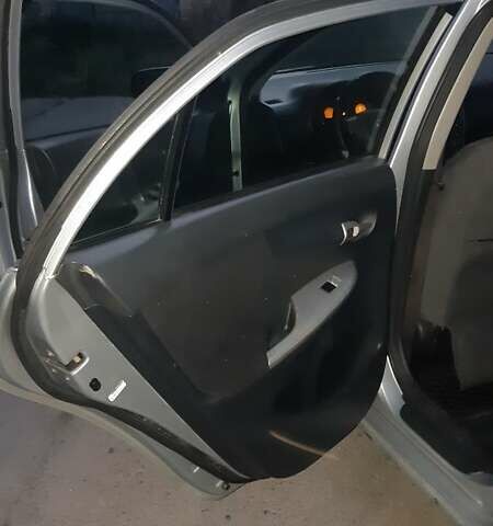 Серый Тойота Королла, объемом двигателя 1.6 л и пробегом 200 тыс. км за 4500 $, фото 26 на Automoto.ua