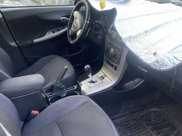 Серый Тойота Королла, объемом двигателя 1.6 л и пробегом 350 тыс. км за 3544 $, фото 6 на Automoto.ua