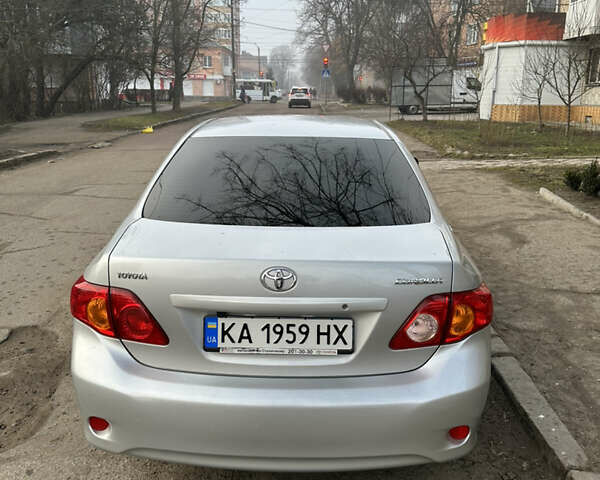 Сірий Тойота Королла, об'ємом двигуна 1.6 л та пробігом 38 тис. км за 11600 $, фото 2 на Automoto.ua